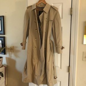 Vintage Burberry Women’s Trench Coat